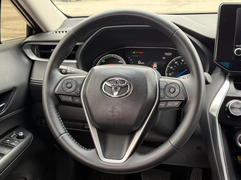 Toyota Venza Vehicle Full-screen Gallery Image 12