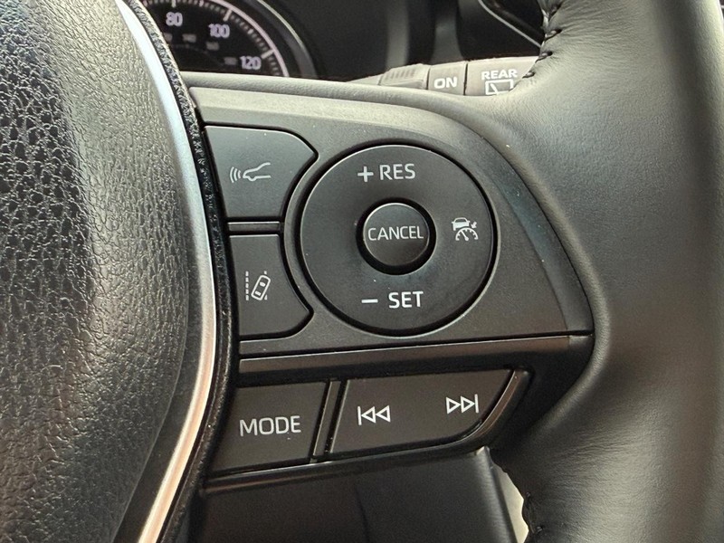 Toyota Venza Vehicle Full-screen Gallery Image 14