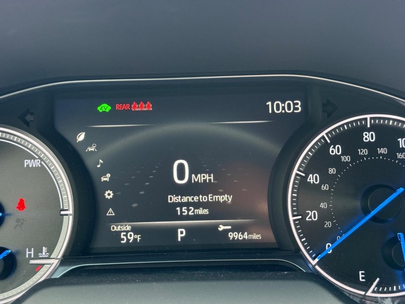 Toyota Venza Vehicle Full-screen Gallery Image 20