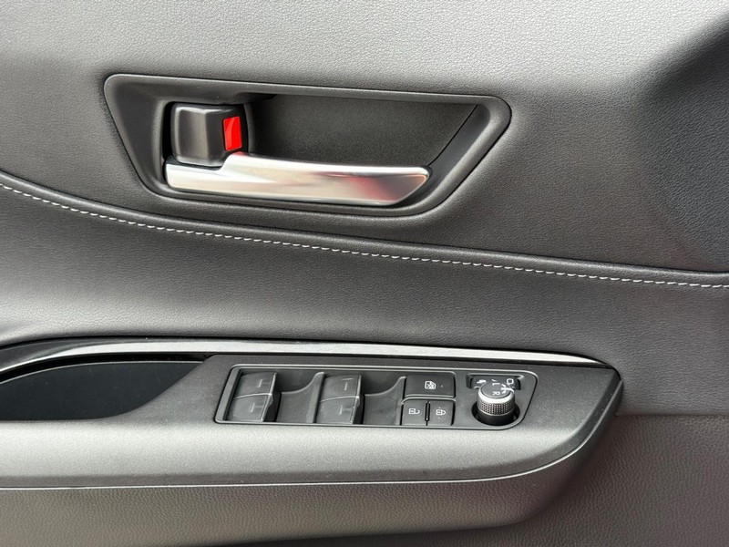 Toyota Venza Vehicle Full-screen Gallery Image 21