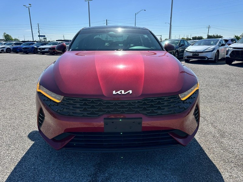 Kia K5 Vehicle Full-screen Gallery Image 9