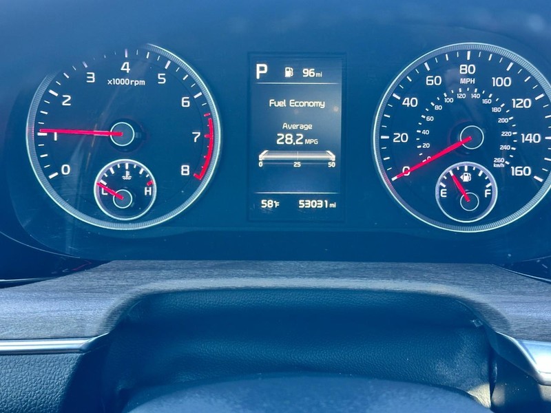 Kia K5 Vehicle Full-screen Gallery Image 21