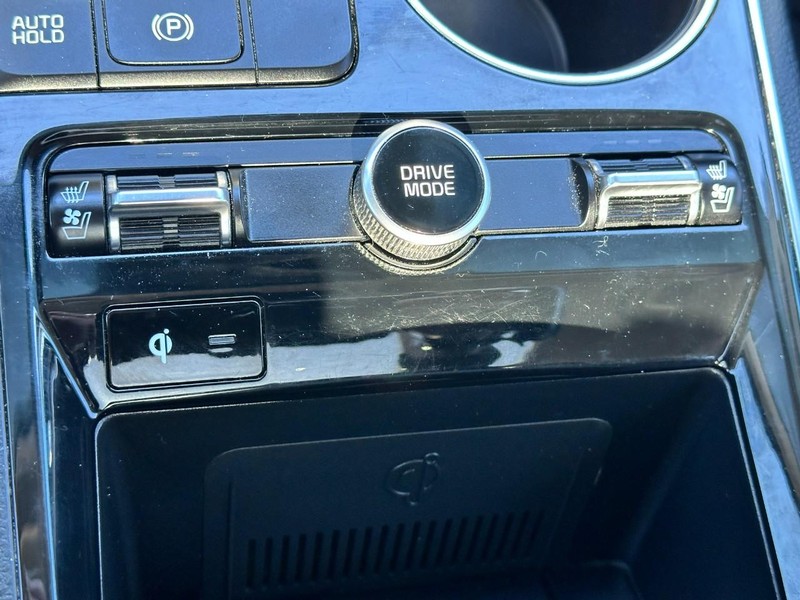 Kia K5 Vehicle Full-screen Gallery Image 22