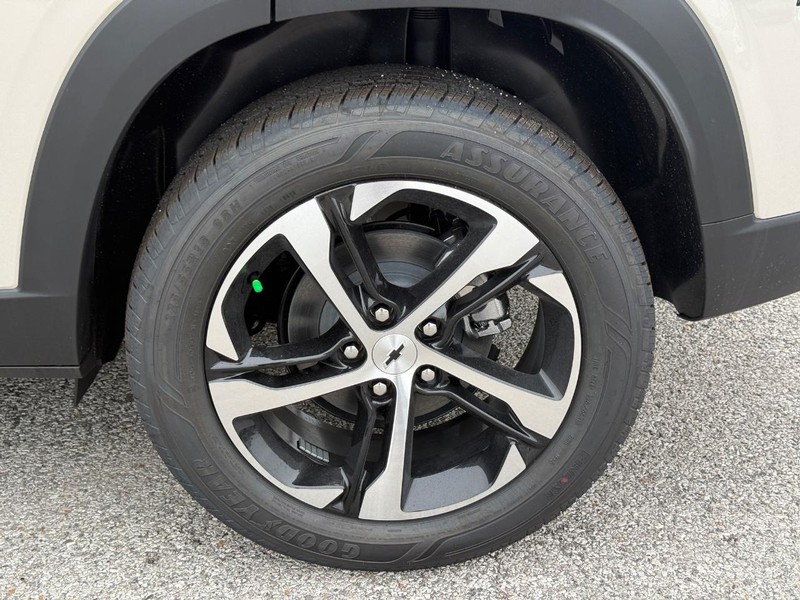 Chevrolet Trax Vehicle Full-screen Gallery Image 4