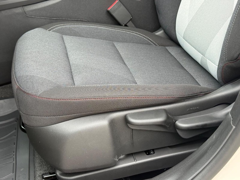 Chevrolet Trax Vehicle Full-screen Gallery Image 17