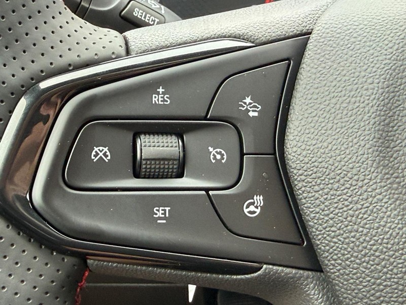 Chevrolet Trax Vehicle Full-screen Gallery Image 9