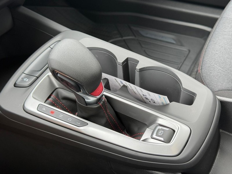 Chevrolet Trax Vehicle Full-screen Gallery Image 14