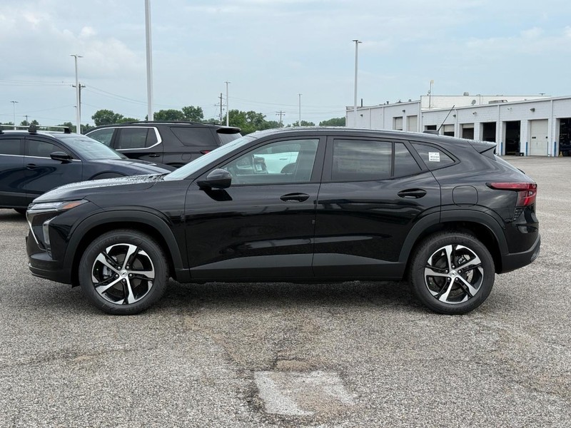 Chevrolet Trax Vehicle Full-screen Gallery Image 2