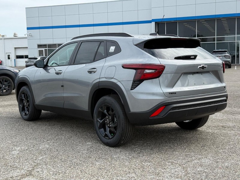 Chevrolet Trax Vehicle Full-screen Gallery Image 3