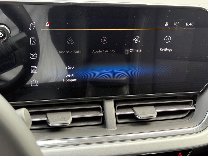 Chevrolet Trax Vehicle Full-screen Gallery Image 10