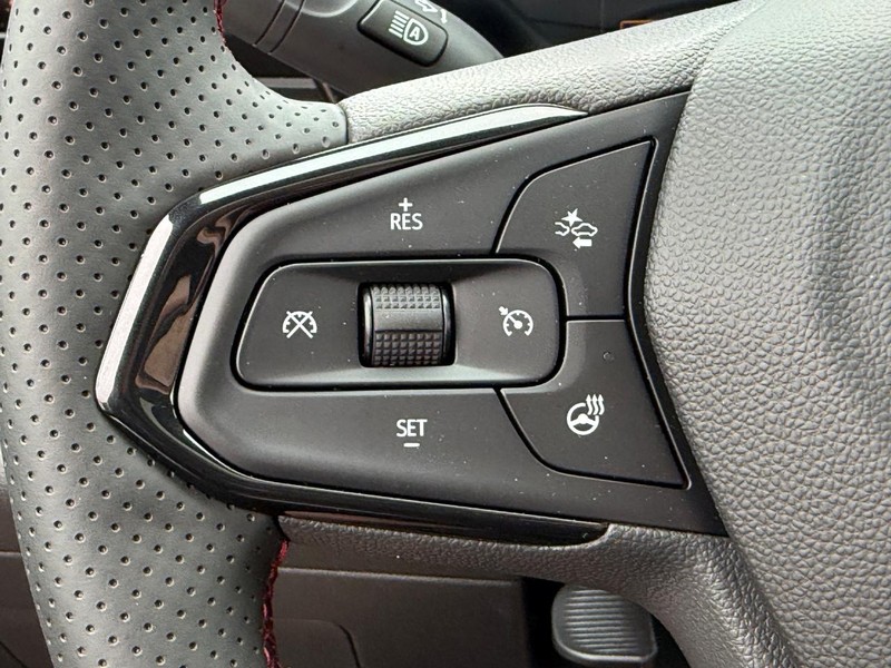 Chevrolet Trax Vehicle Full-screen Gallery Image 9