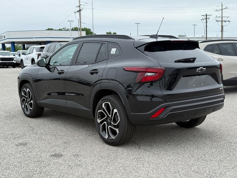 Chevrolet Trax Vehicle Full-screen Gallery Image 3