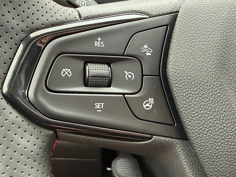 Chevrolet Trax Vehicle Full-screen Gallery Image 9