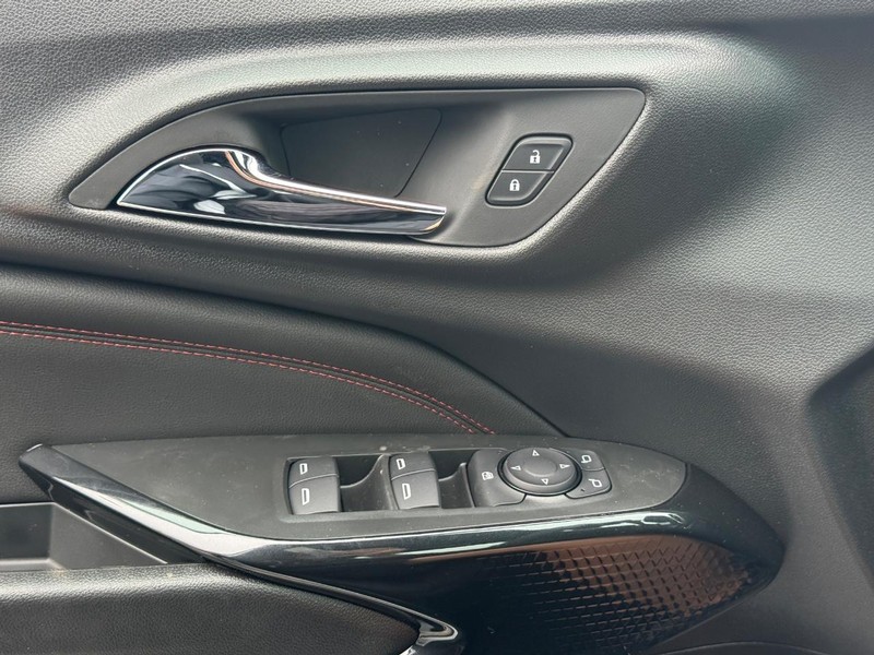 Chevrolet Trax Vehicle Full-screen Gallery Image 17