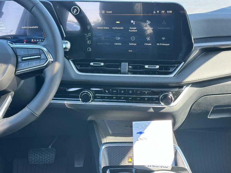 Chevrolet Equinox Vehicle Full-screen Gallery Image 8