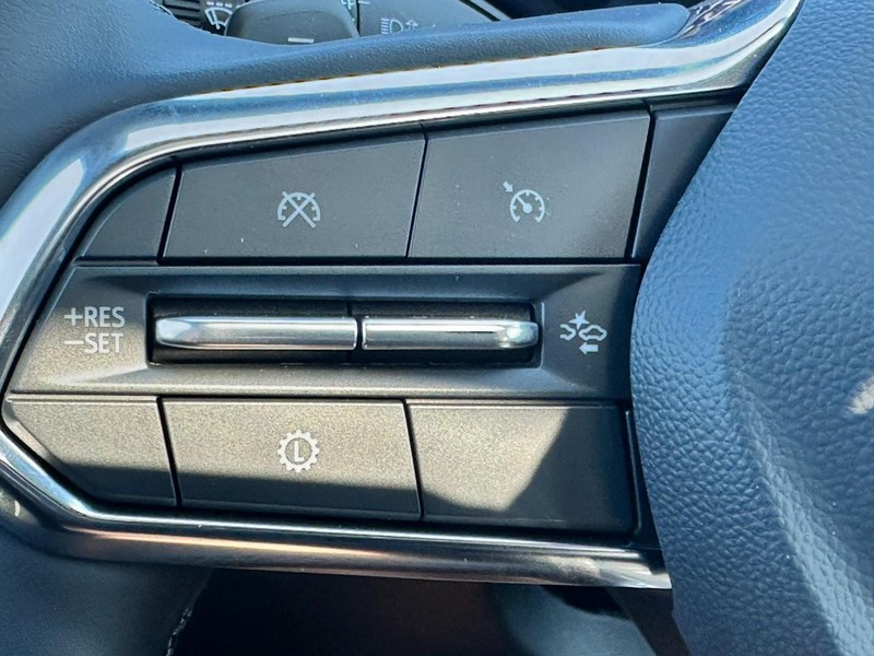 Chevrolet Equinox Vehicle Full-screen Gallery Image 12