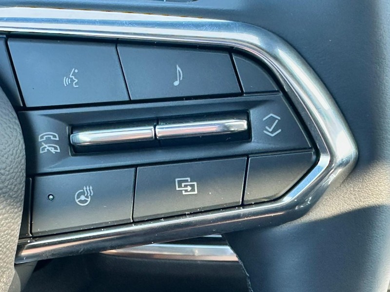 Chevrolet Equinox Vehicle Full-screen Gallery Image 13