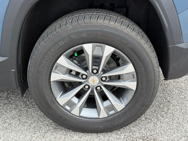 Chevrolet Equinox Vehicle Full-screen Gallery Image 4