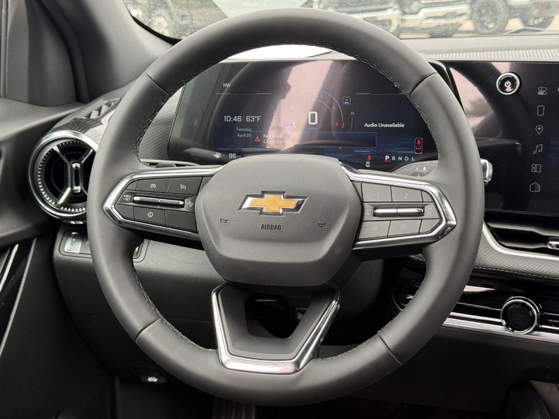 Chevrolet Equinox Vehicle Full-screen Gallery Image 7