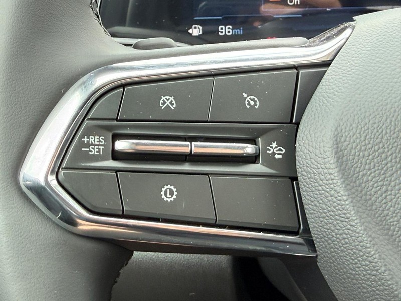 Chevrolet Equinox Vehicle Full-screen Gallery Image 8