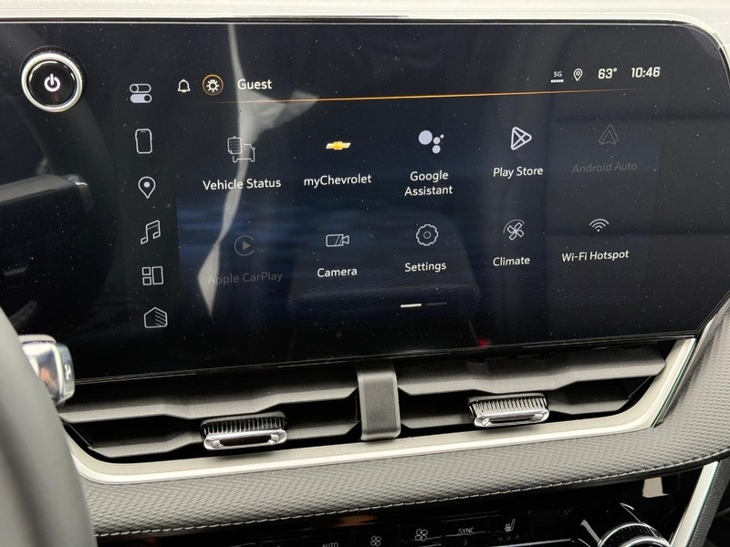 Chevrolet Equinox Vehicle Full-screen Gallery Image 11