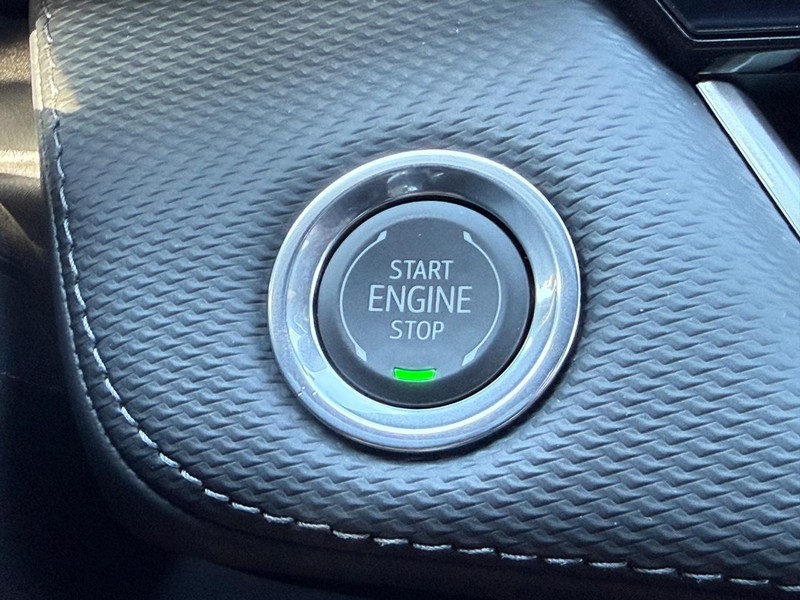 Chevrolet Equinox Vehicle Full-screen Gallery Image 11