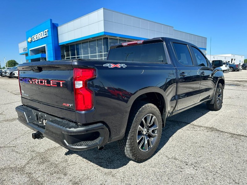 Chevrolet Silverado 1500 Vehicle Full-screen Gallery Image 6