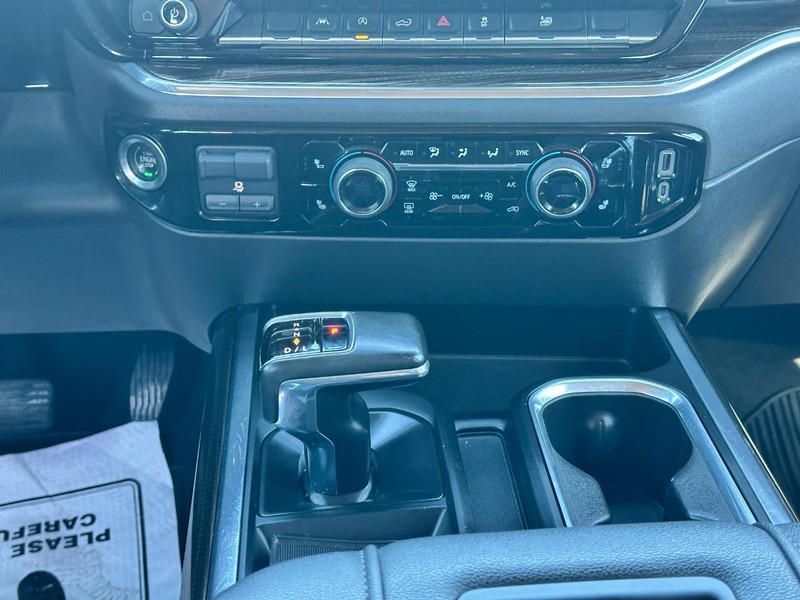 Chevrolet Silverado 1500 Vehicle Full-screen Gallery Image 14