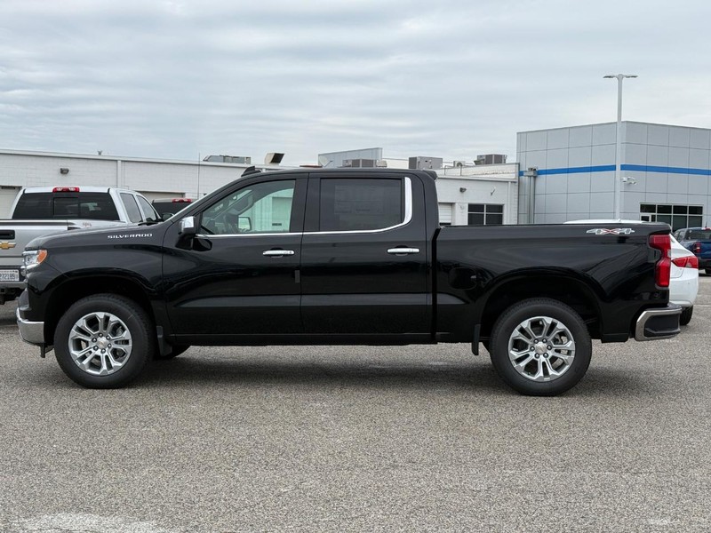 Chevrolet Silverado 1500 Vehicle Full-screen Gallery Image 2