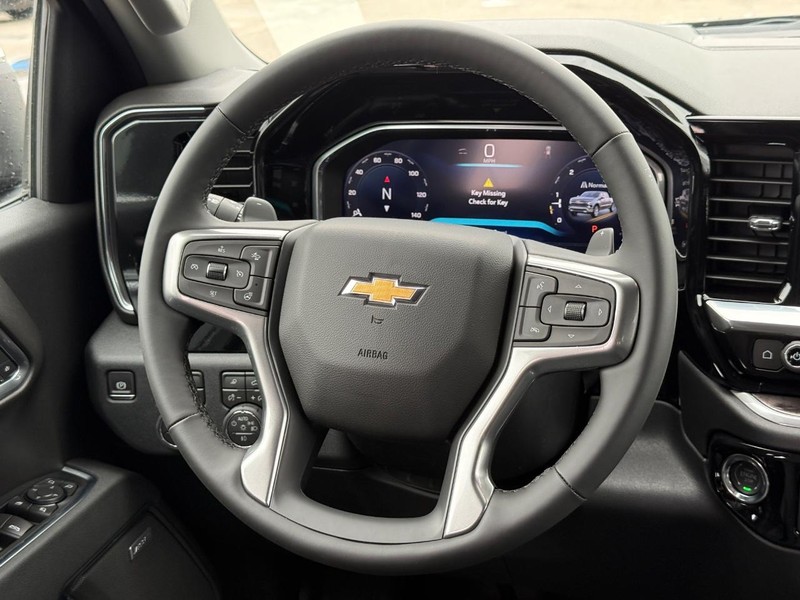 Chevrolet Silverado 1500 Vehicle Full-screen Gallery Image 8