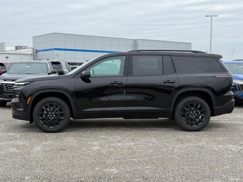 Chevrolet Traverse Vehicle Full-screen Gallery Image 2