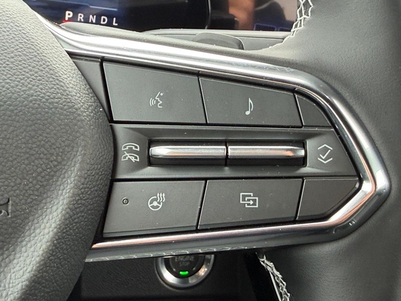 Chevrolet Traverse Vehicle Full-screen Gallery Image 10