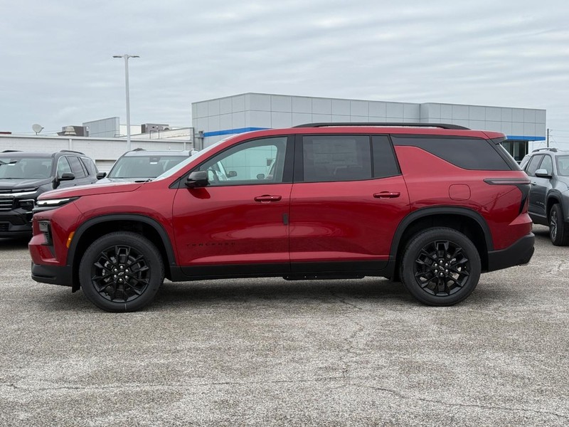 Chevrolet Traverse Vehicle Full-screen Gallery Image 2