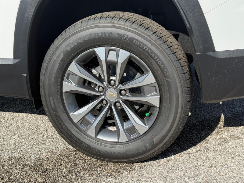 Chevrolet Equinox Vehicle Full-screen Gallery Image 4