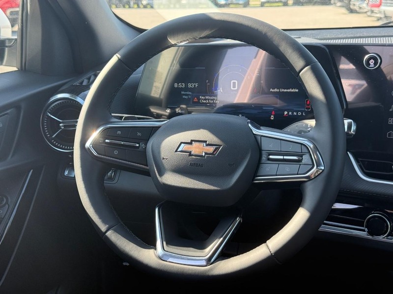Chevrolet Equinox Vehicle Full-screen Gallery Image 7