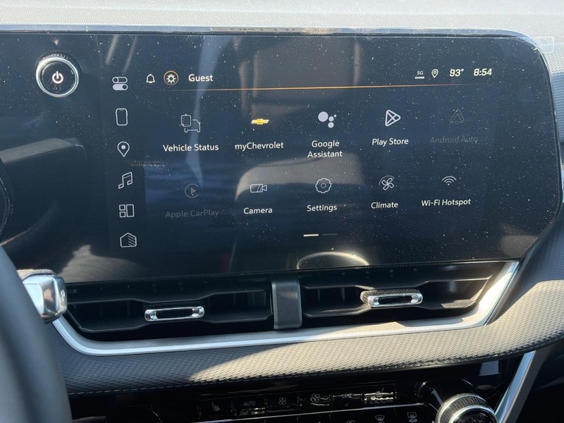 Chevrolet Equinox Vehicle Full-screen Gallery Image 11