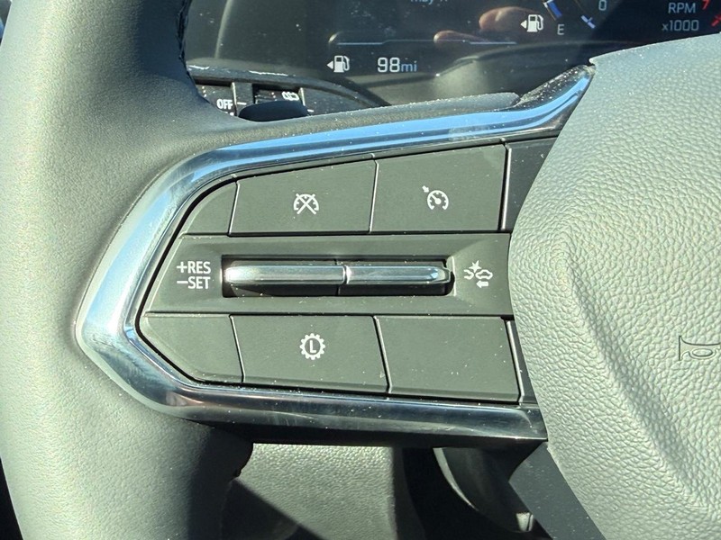 Chevrolet Equinox Vehicle Full-screen Gallery Image 8