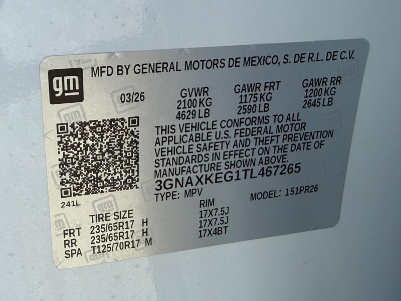 Chevrolet Equinox Vehicle Full-screen Gallery Image 19