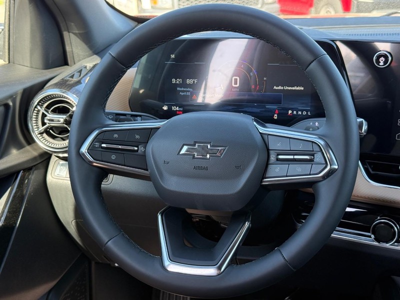 Chevrolet Equinox Vehicle Full-screen Gallery Image 7
