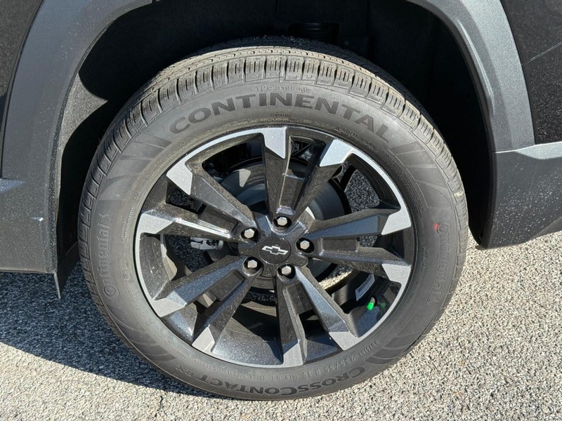 Chevrolet Equinox Vehicle Full-screen Gallery Image 4