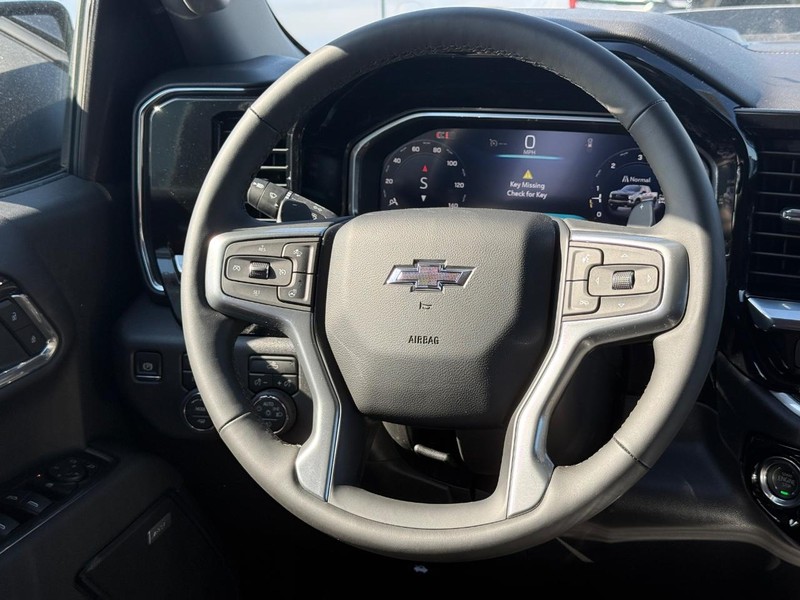Chevrolet Silverado 1500 Vehicle Full-screen Gallery Image 7