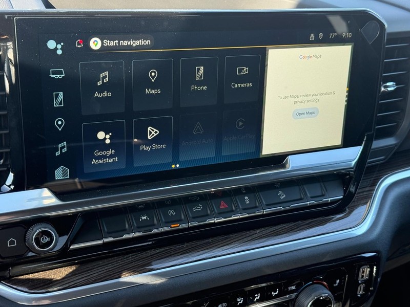 Chevrolet Silverado 1500 Vehicle Full-screen Gallery Image 10