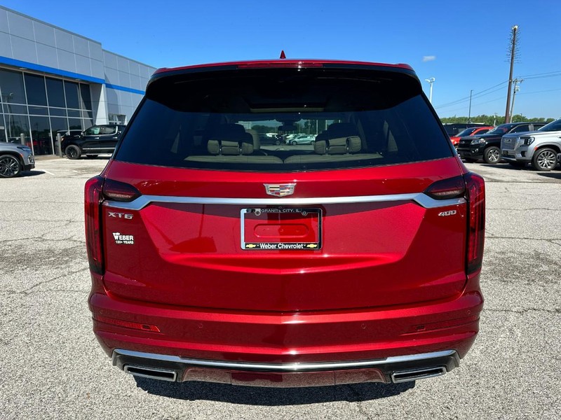 Cadillac XT6 Vehicle Full-screen Gallery Image 04