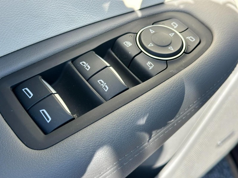 Cadillac XT6 Vehicle Full-screen Gallery Image 18