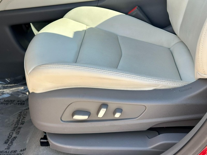 Cadillac XT6 Vehicle Full-screen Gallery Image 20