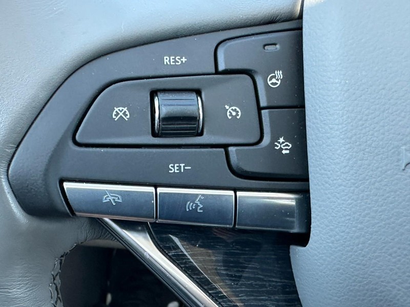 Cadillac XT6 Vehicle Full-screen Gallery Image 21