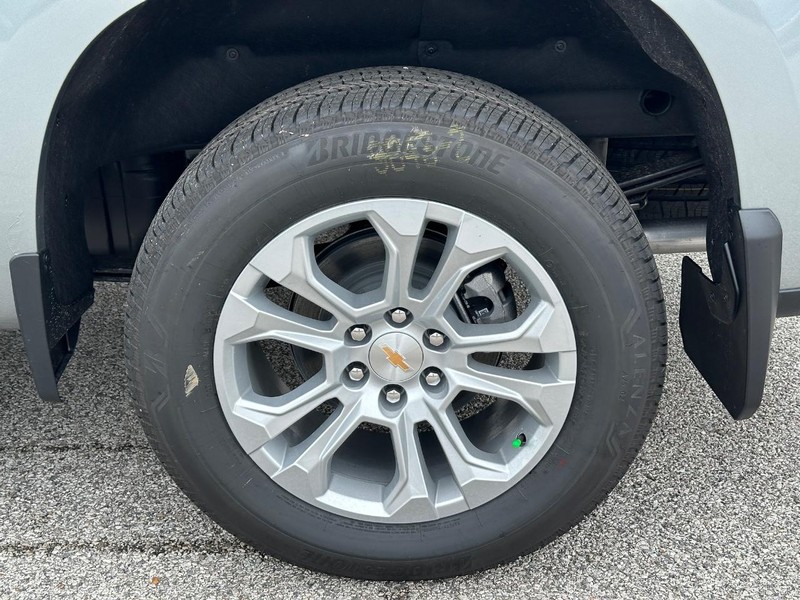 Chevrolet Silverado 1500 Vehicle Full-screen Gallery Image 4