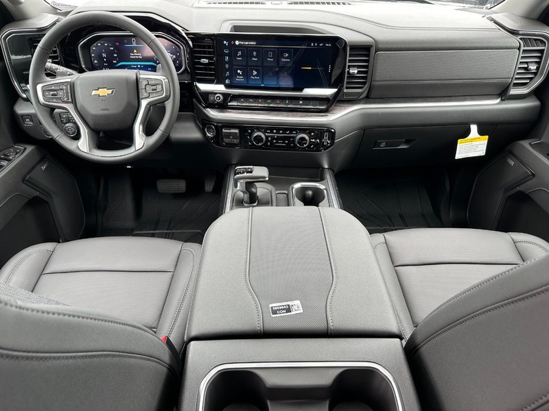 Chevrolet Silverado 1500 Vehicle Full-screen Gallery Image 8