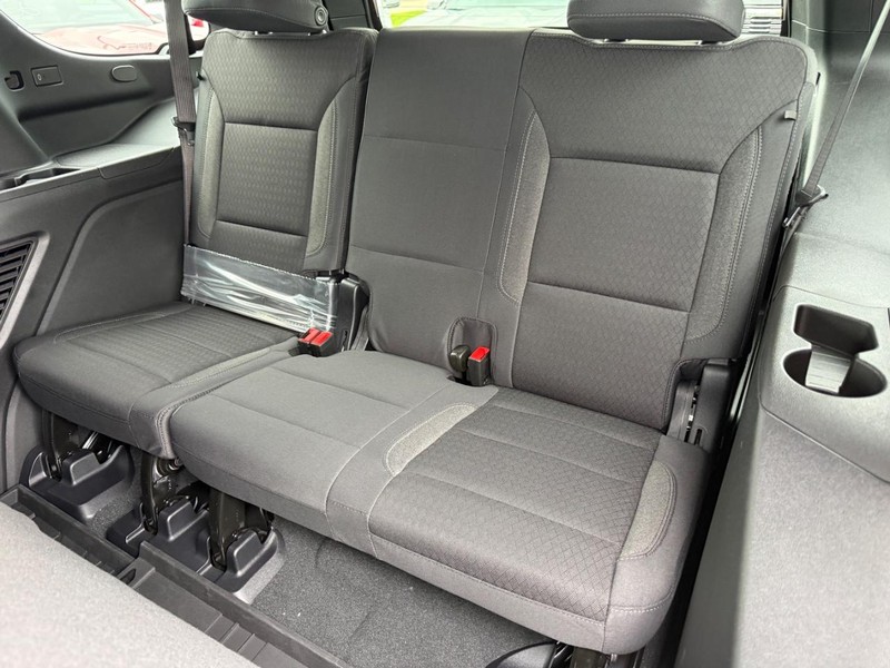 Chevrolet Tahoe Vehicle Full-screen Gallery Image 5