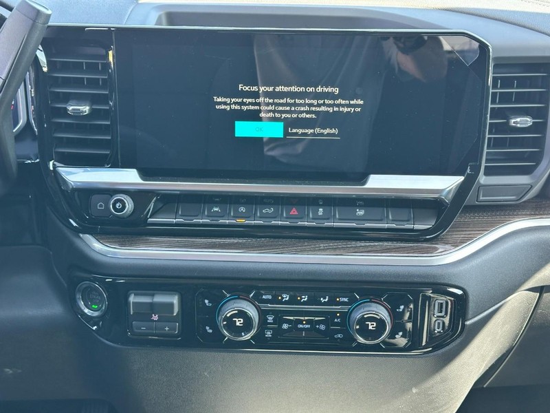Chevrolet Silverado 1500 Vehicle Full-screen Gallery Image 7